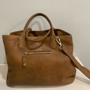 Roots Tribal crossbody tote.  Excellent condition.